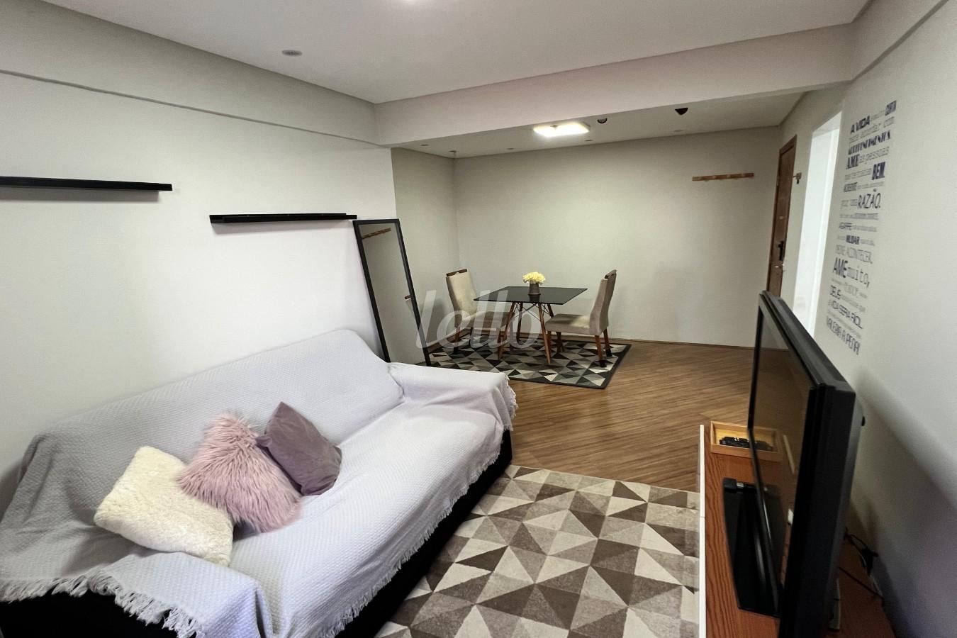 SALA de Apartamento à venda, Padrão com 59 m², 2 quartos e 1 vaga em Saúde - São Paulo