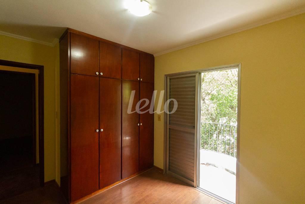 SUITE de Apartamento para alugar, Padrão com 95 m², 3 quartos e 2 vagas em Alto de Pinheiros - São Paulo