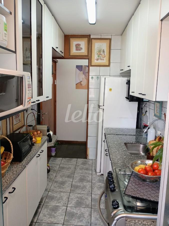 COZINHA de Apartamento à venda, Padrão com 63 m², 3 quartos e em Vila Firmiano Pinto - São Paulo