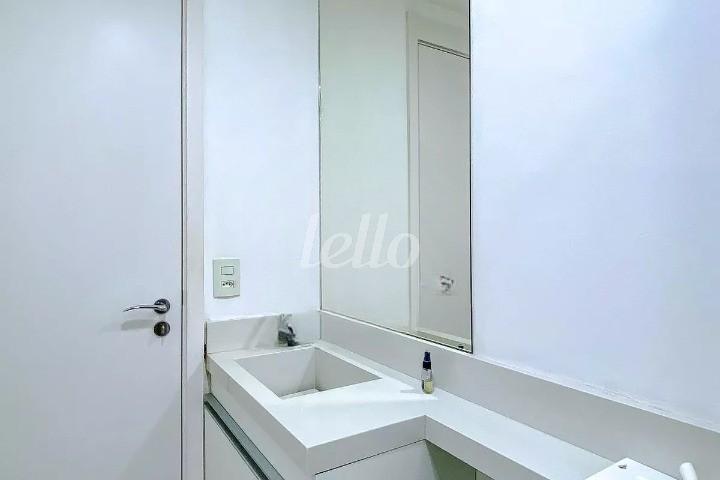 BANHEIRO de Apartamento para alugar, Padrão com 48 m², 1 quarto e em Brás - São Paulo