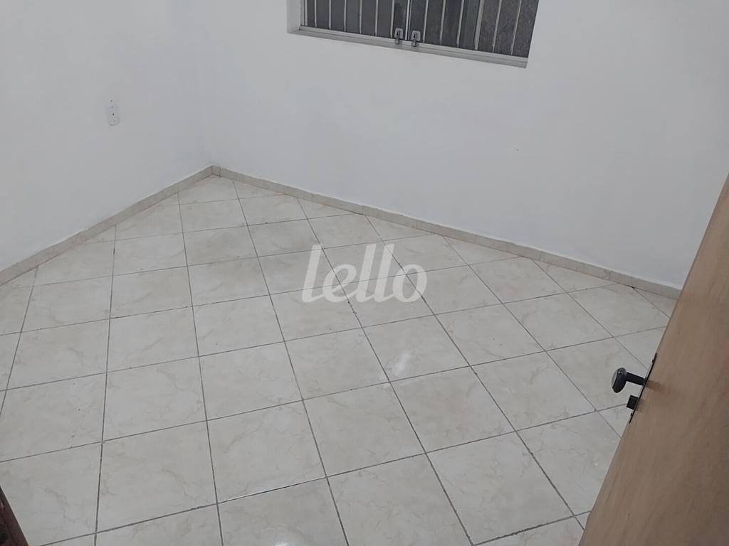 2-QUARTO-003.JPG de Casa à venda, térrea com 120 m², 2 quartos e 3 vagas em Vila Gomes Cardim - São Paulo