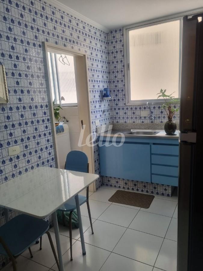 COZINHA de Apartamento à venda, Padrão com 75 m², 2 quartos e 1 vaga em Indianópolis - São Paulo