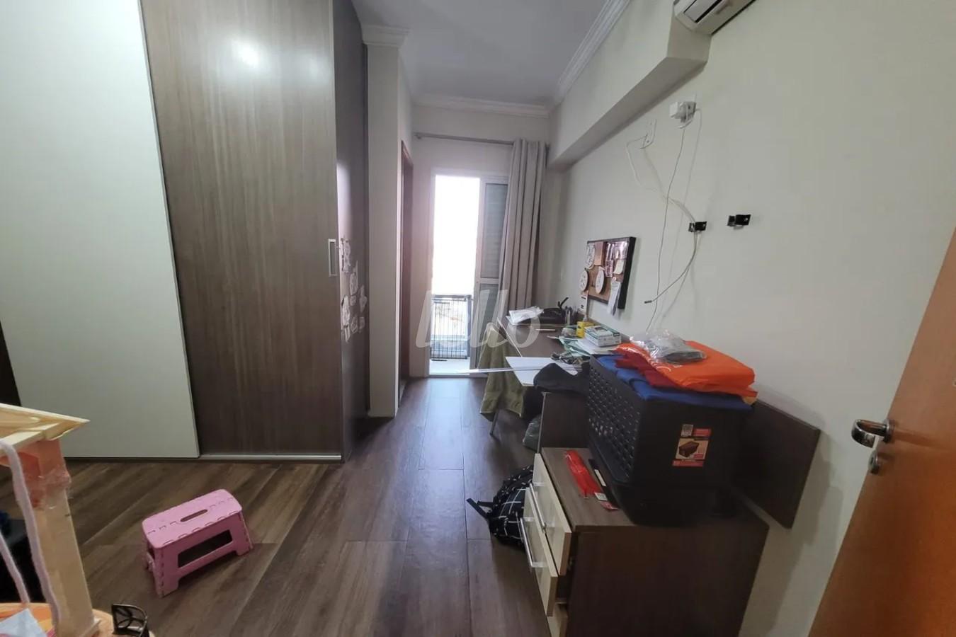 DORMITÓRIO de Apartamento à venda, Padrão com 192 m², 4 quartos e 2 vagas em Jardim Santo Antônio - Santo André