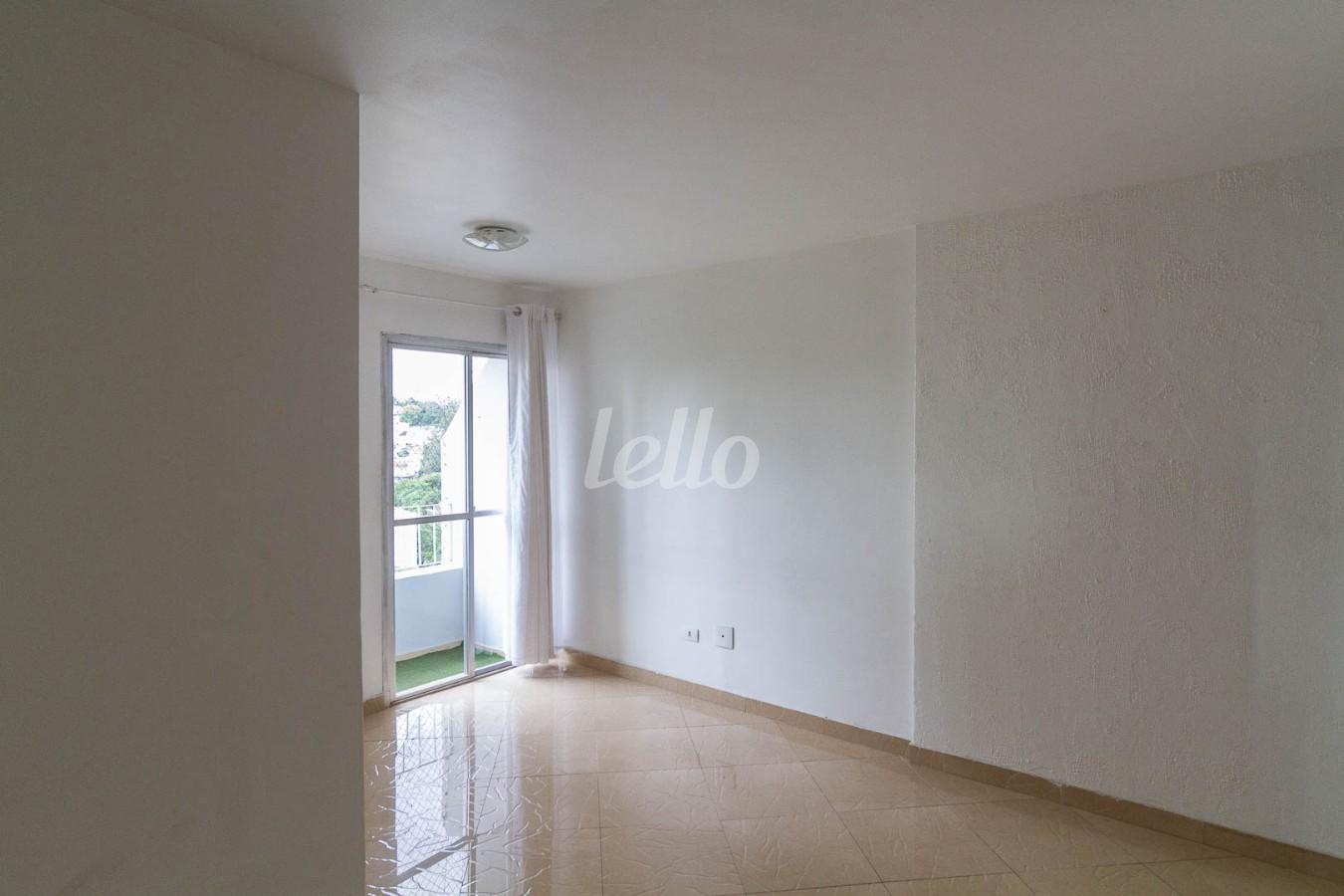 SALA de Apartamento para alugar, Padrão com 70 m², 2 quartos e 1 vaga em Vila Cachoeira - São Paulo