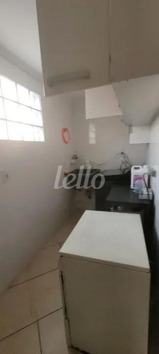 ÁREA DE SERVIÇO de Apartamento à venda, Padrão com 192 m², 4 quartos e 2 vagas em Jardim Santo Antônio - Santo André