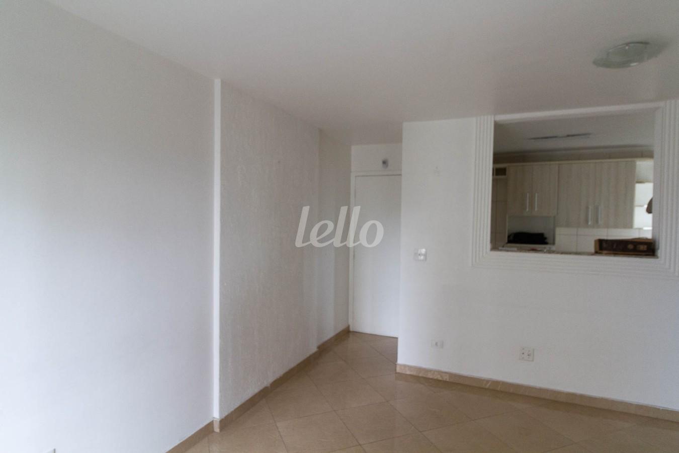 SALA de Apartamento para alugar, Padrão com 70 m², 2 quartos e 1 vaga em Vila Cachoeira - São Paulo