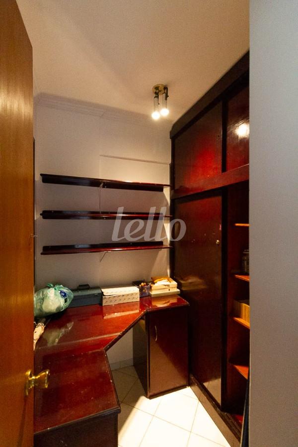 AREA DE SERVIÇO de Apartamento à venda, Padrão com 98 m², 3 quartos e 2 vagas em Saúde - São Paulo