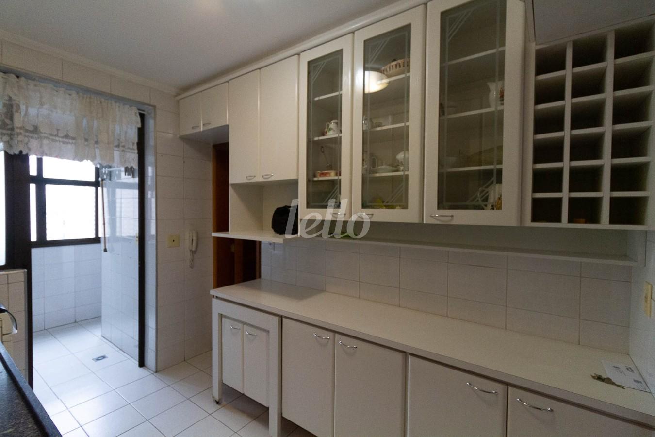 COZINHA de Apartamento à venda, Padrão com 98 m², 3 quartos e 2 vagas em Saúde - São Paulo