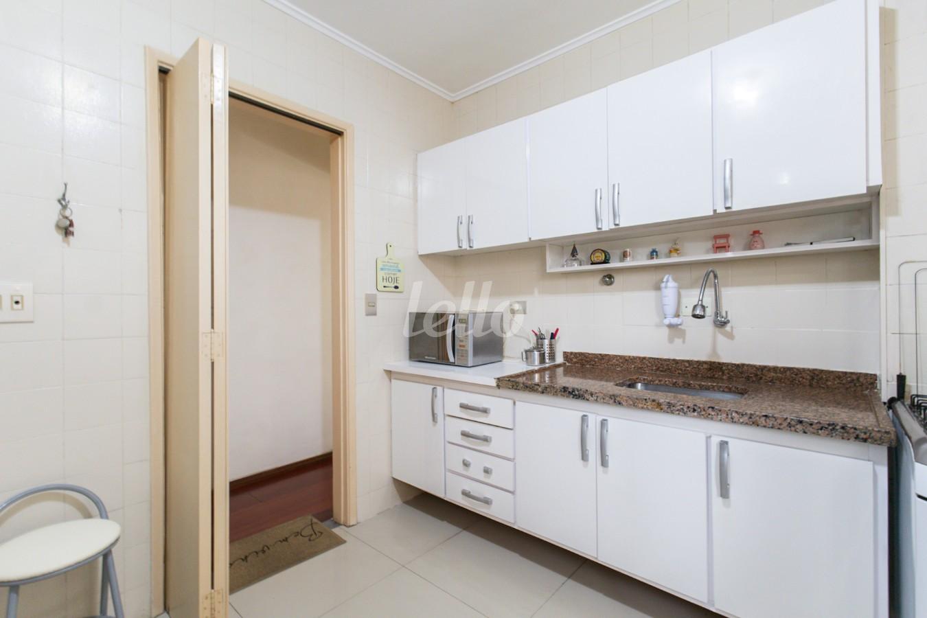 COZINHA de Apartamento à venda, Padrão com 75 m², 3 quartos e 1 vaga em Vila Pompeia - São Paulo