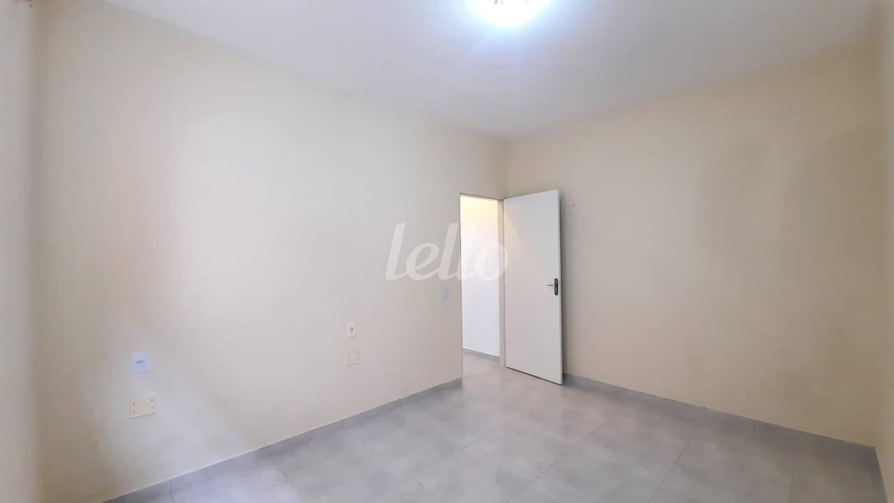 DORMITORIO de Casa para alugar, térrea com 30 m², 1 quarto e em Santana - São Paulo