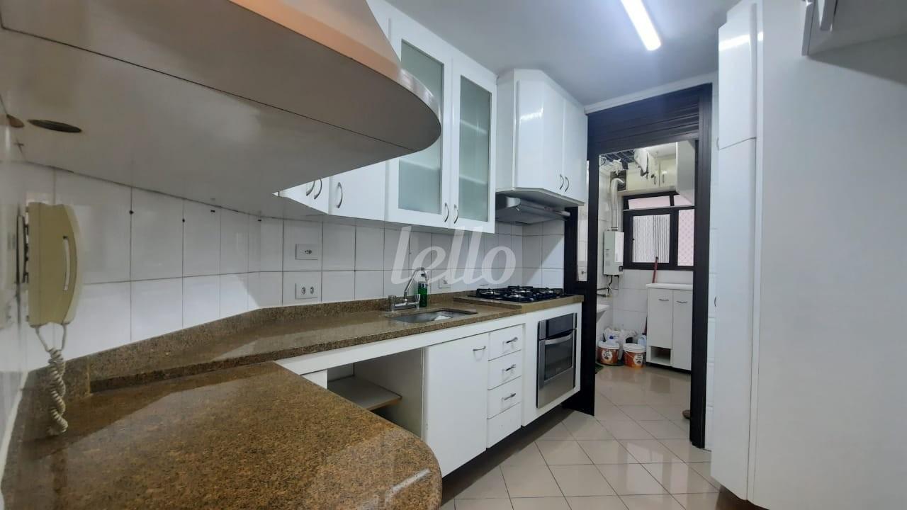 COZINHA de Apartamento para alugar, Padrão com 76 m², 3 quartos e 2 vagas em Tucuruvi - São Paulo