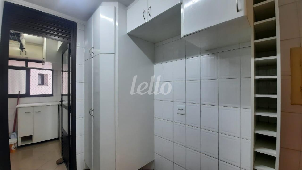 COZINHA de Apartamento para alugar, Padrão com 76 m², 3 quartos e 2 vagas em Tucuruvi - São Paulo