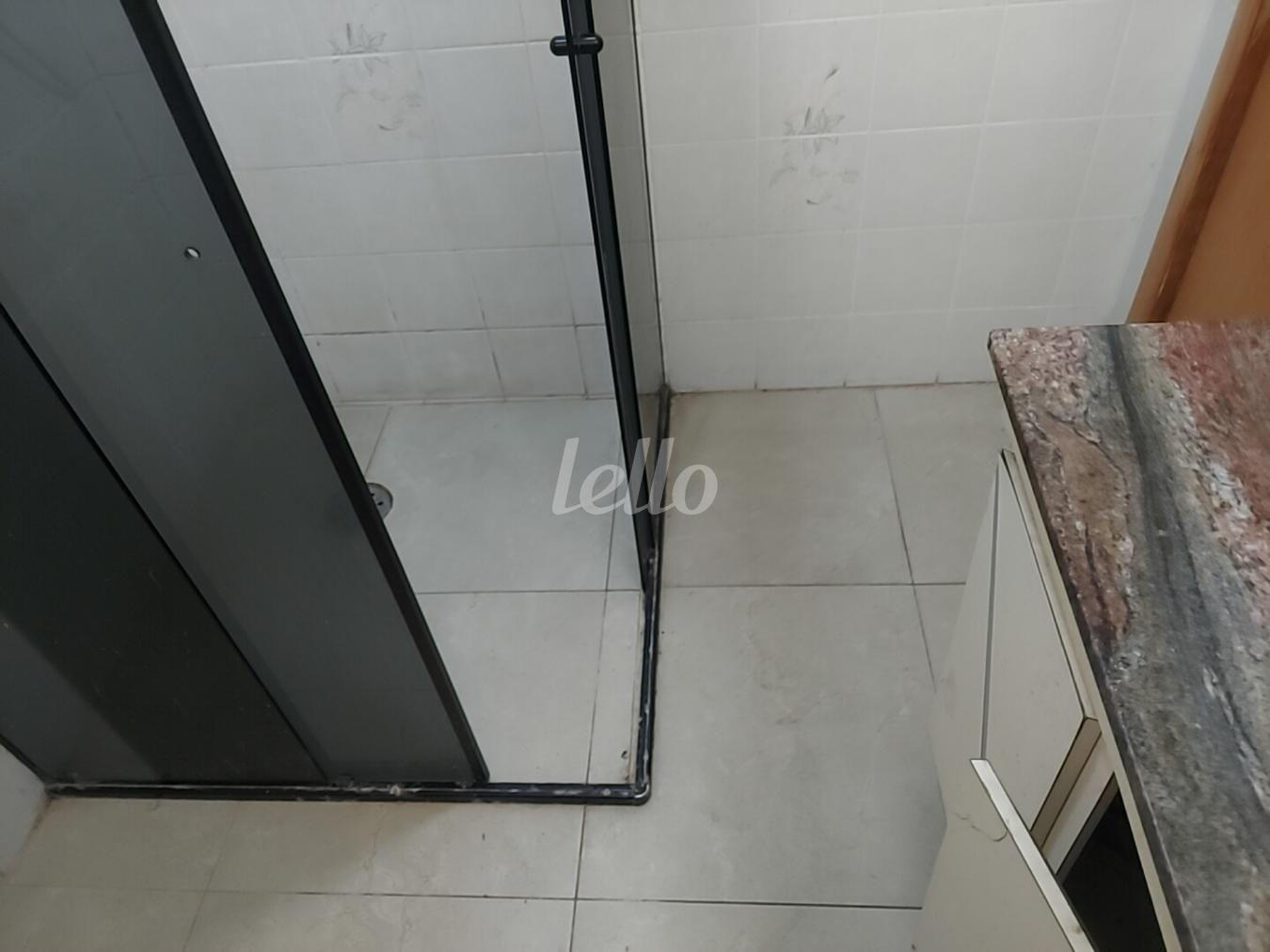 5-BANHEIRO-004.JPG de Apartamento à venda, Padrão com 56 m², 1 quarto e em Catumbi - São Paulo