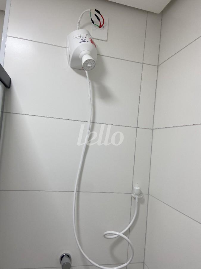 BANHEIRO SOCIAL de Apartamento para alugar, Padrão com 27 m², 1 quarto e em Vila Mazzei - São Paulo