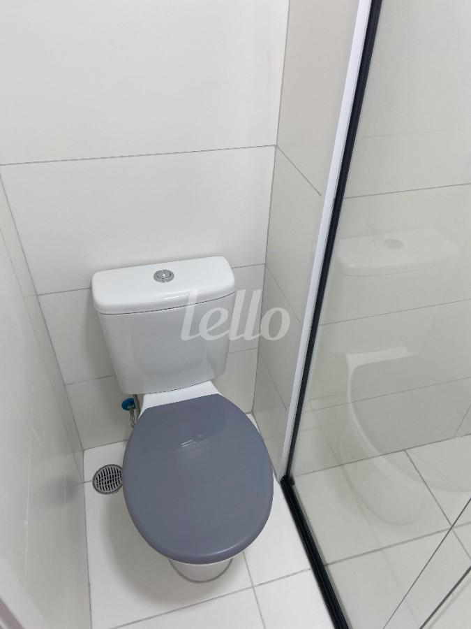 BANHEIRO SOCIAL de Apartamento para alugar, Padrão com 27 m², 1 quarto e em Vila Mazzei - São Paulo