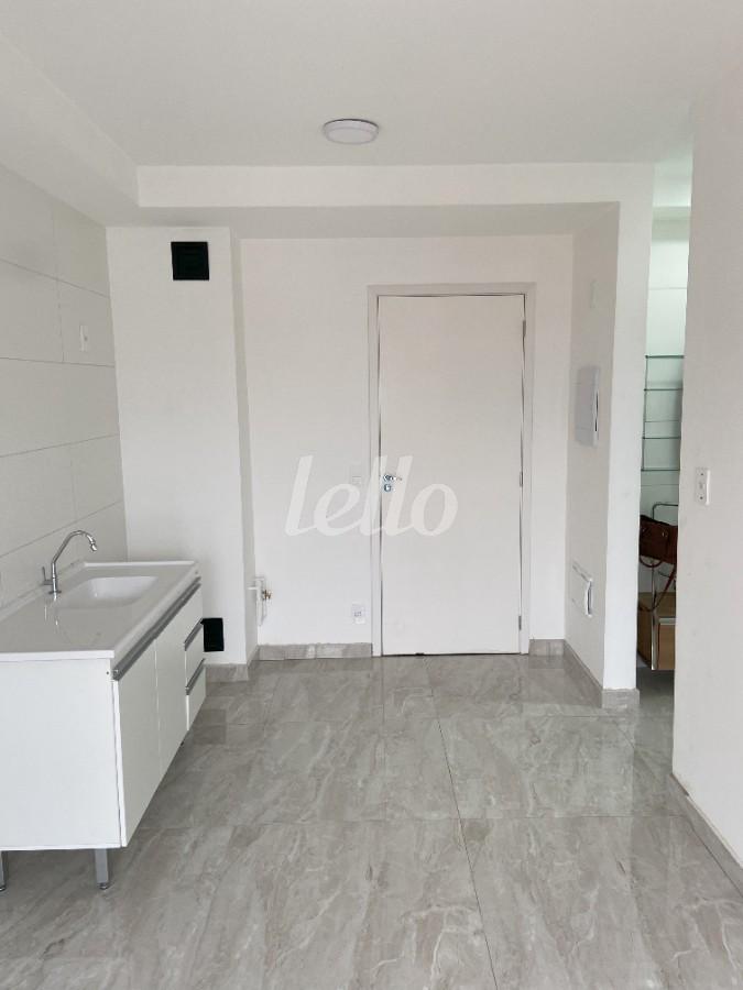 COZINHA de Apartamento para alugar, Padrão com 27 m², 1 quarto e em Vila Mazzei - São Paulo