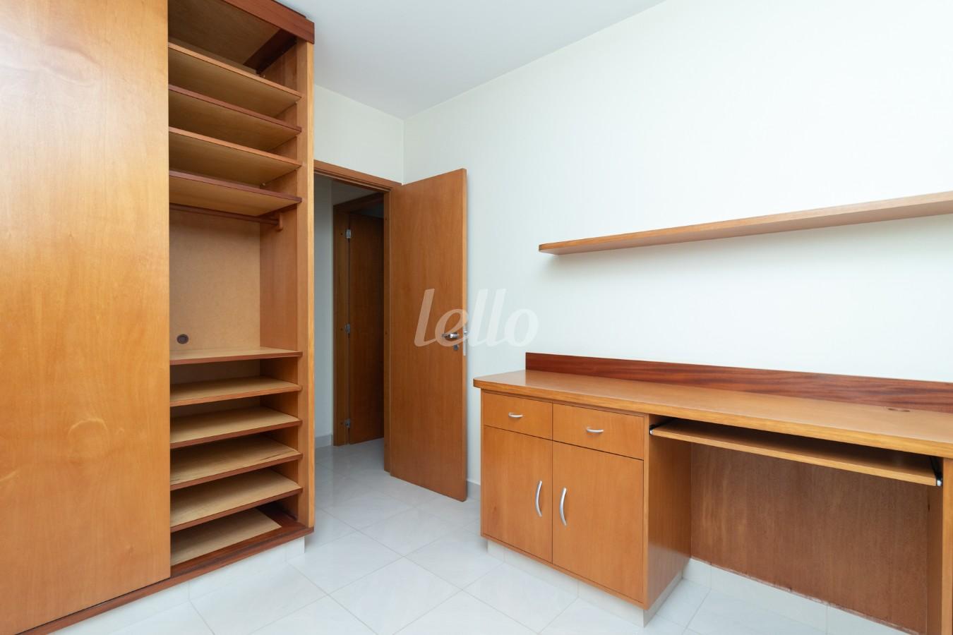 20 - QUARTO 1 de Apartamento à venda, Padrão com 66 m², 2 quartos e 2 vagas em Vila Azevedo - São Paulo