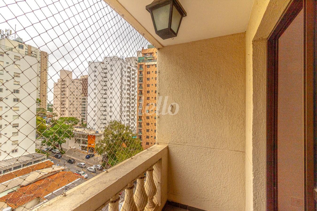 SACADA de Apartamento para alugar, Padrão com 80 m², 4 quartos e em Vila Clementino - São Paulo