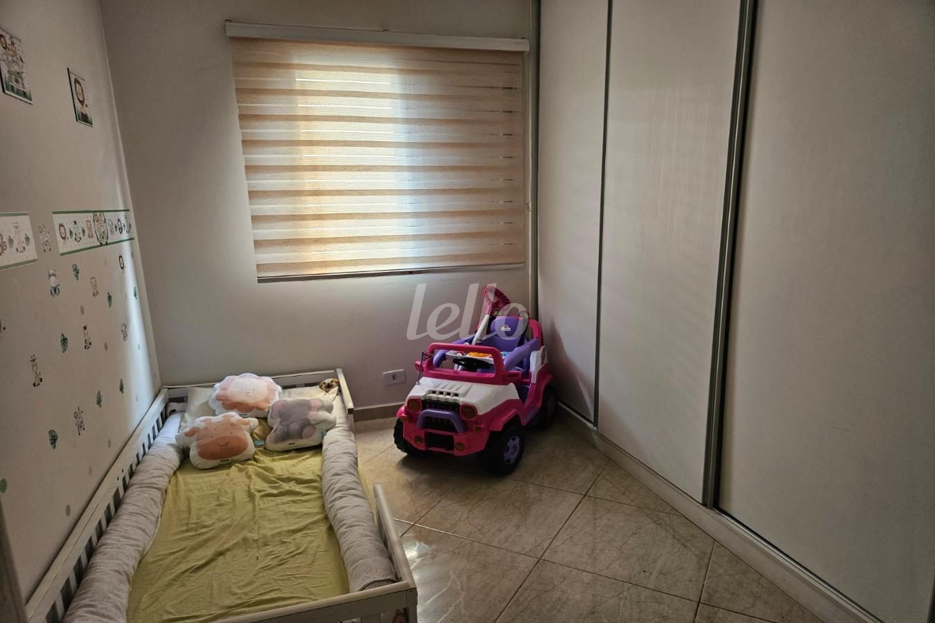 DORMITÓRIO de Apartamento à venda, Padrão com 70 m², 3 quartos e 1 vaga em Vila Azevedo - São Paulo