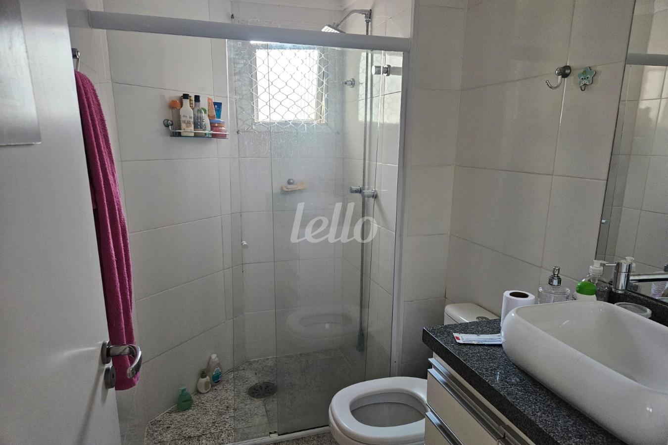 BANHEIRO de Apartamento à venda, Padrão com 70 m², 3 quartos e 1 vaga em Vila Azevedo - São Paulo