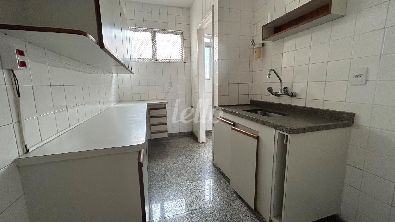 BANHEIRO de Apartamento à venda, Padrão com 61 m², 2 quartos e em Bela Vista - São Paulo