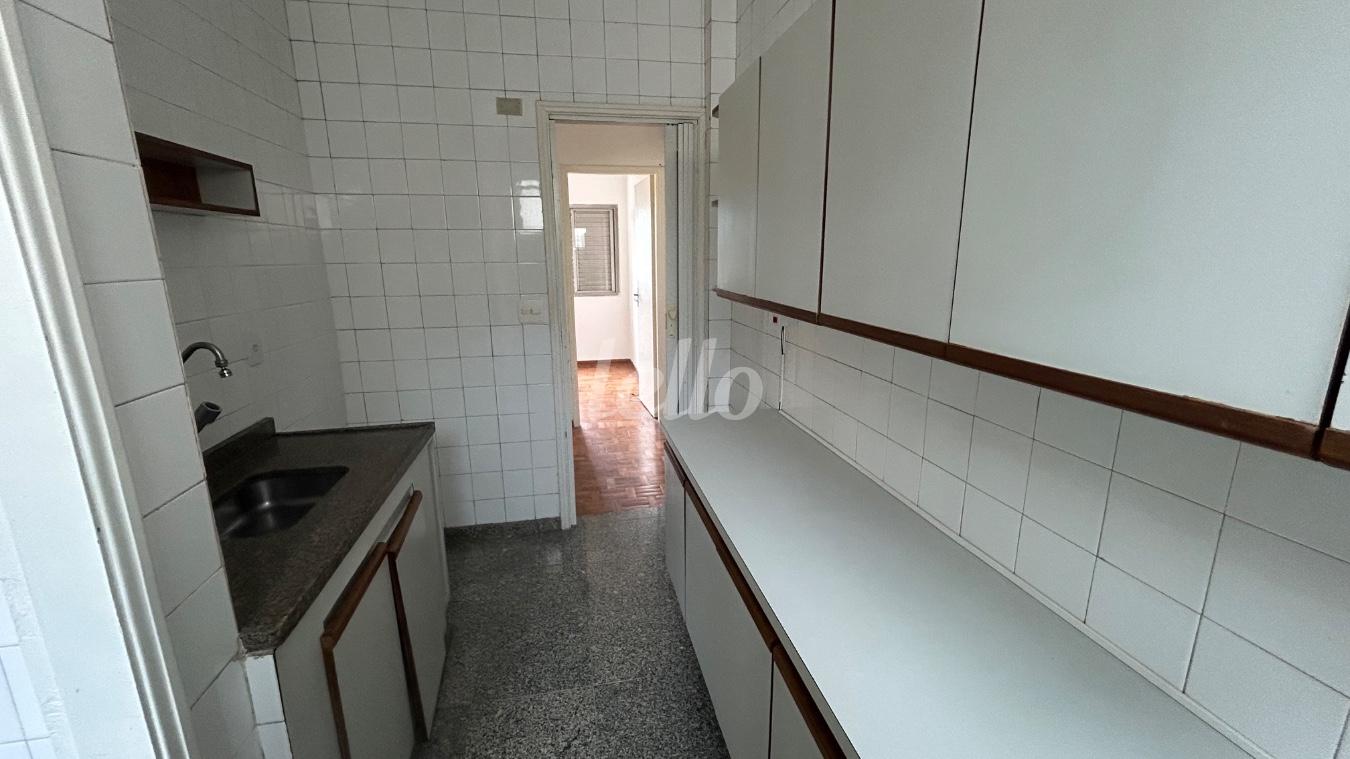 COZINHA de Apartamento à venda, Padrão com 61 m², 2 quartos e em Bela Vista - São Paulo