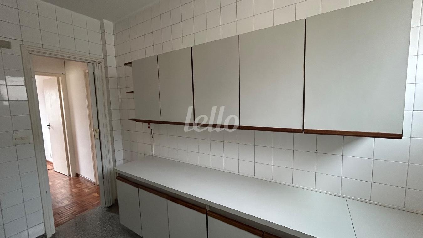 COZINHA de Apartamento à venda, Padrão com 61 m², 2 quartos e em Bela Vista - São Paulo