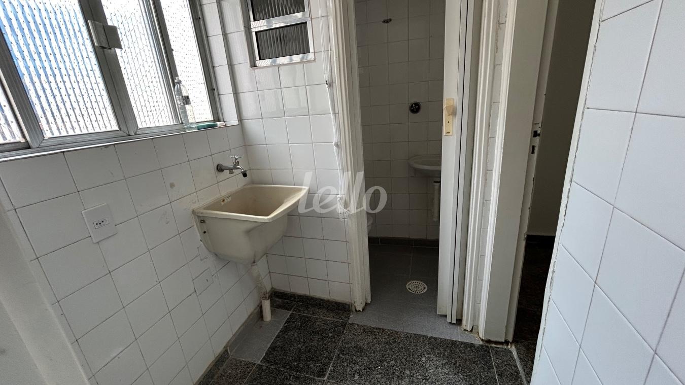 AREA SERVIÇO de Apartamento à venda, Padrão com 61 m², 2 quartos e em Bela Vista - São Paulo