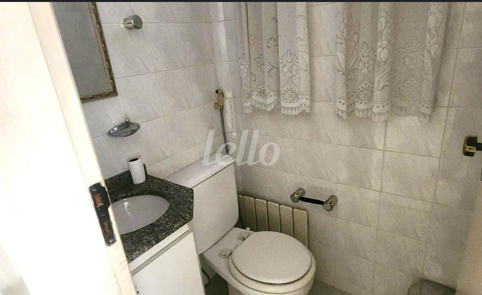 BANHEIRO de Apartamento à venda, Padrão com 65 m², 2 quartos e 1 vaga em Vila Monte Alegre - São Paulo