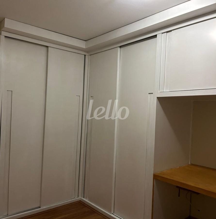 DORMITORIO de Apartamento para alugar, Padrão com 72 m², 2 quartos e 2 vagas em Pinheiros - São Paulo