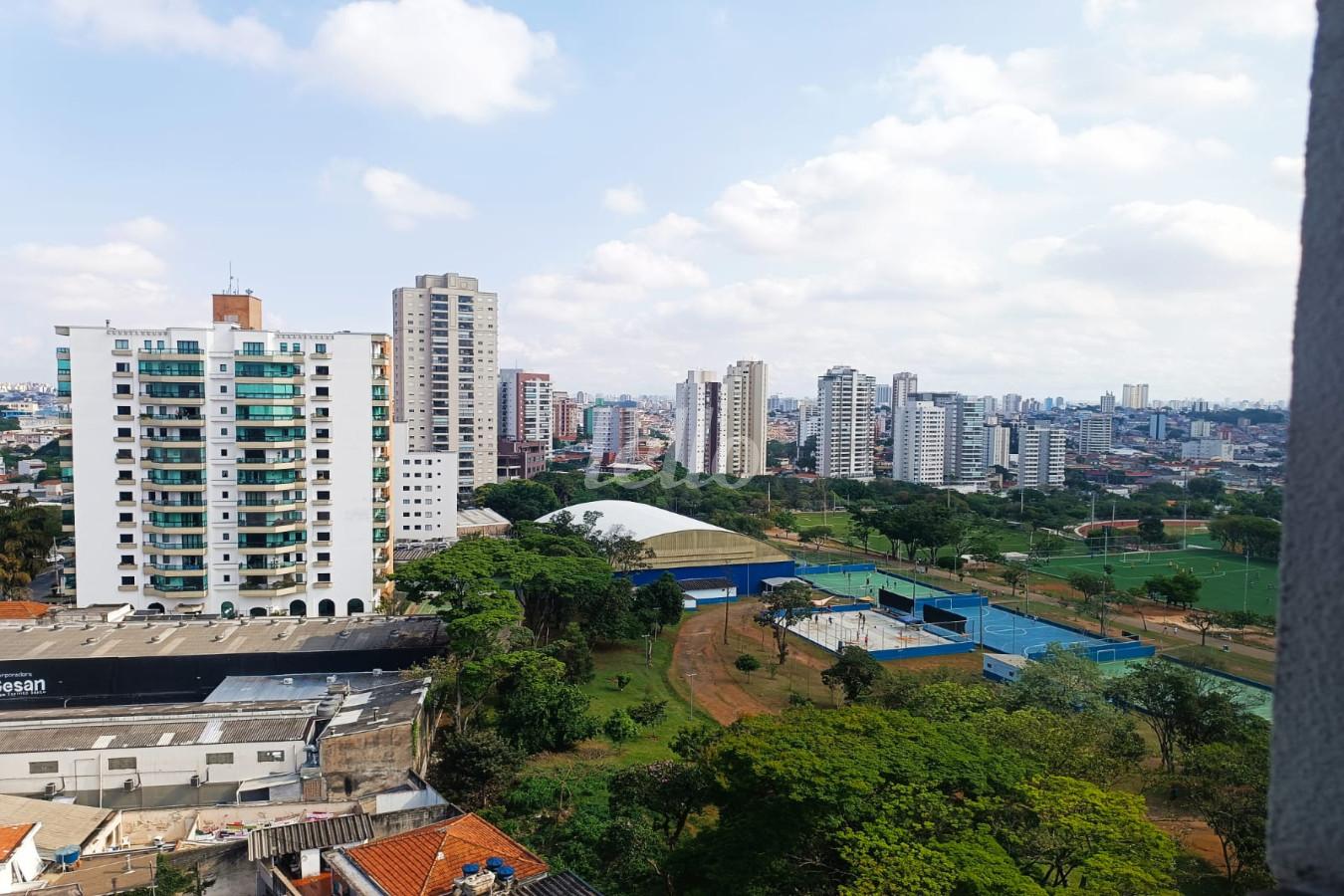 VISTA PARA O CERET de Apartamento à venda, Padrão com 65 m², 2 quartos e 2 vagas em Vila Carrão - São Paulo