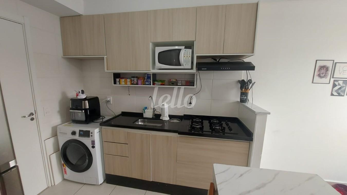 COZINHA de Apartamento à venda, Padrão com 27 m², 1 quarto e em Vila Ema - São Paulo