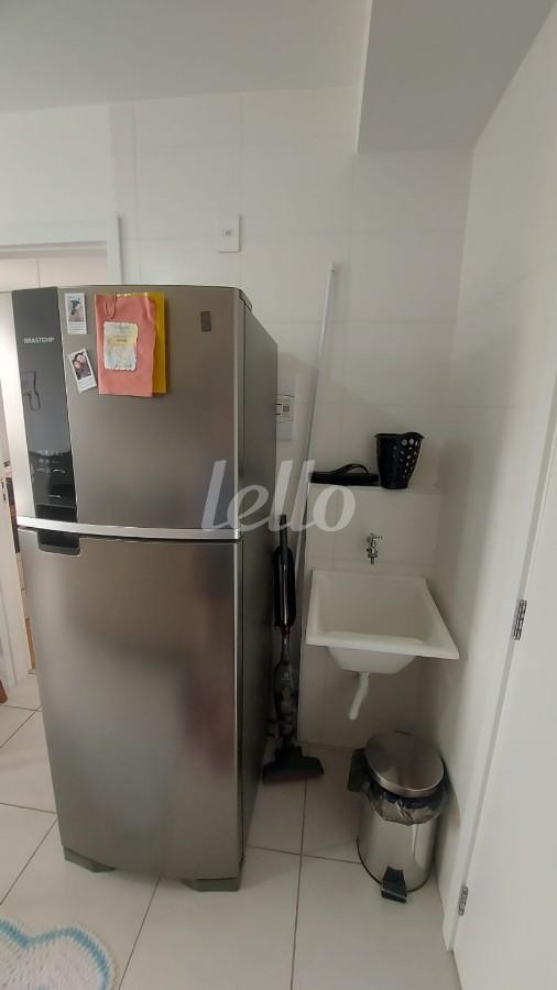 ÁREA DE SERVIÇOS de Apartamento à venda, Padrão com 27 m², 1 quarto e em Vila Ema - São Paulo