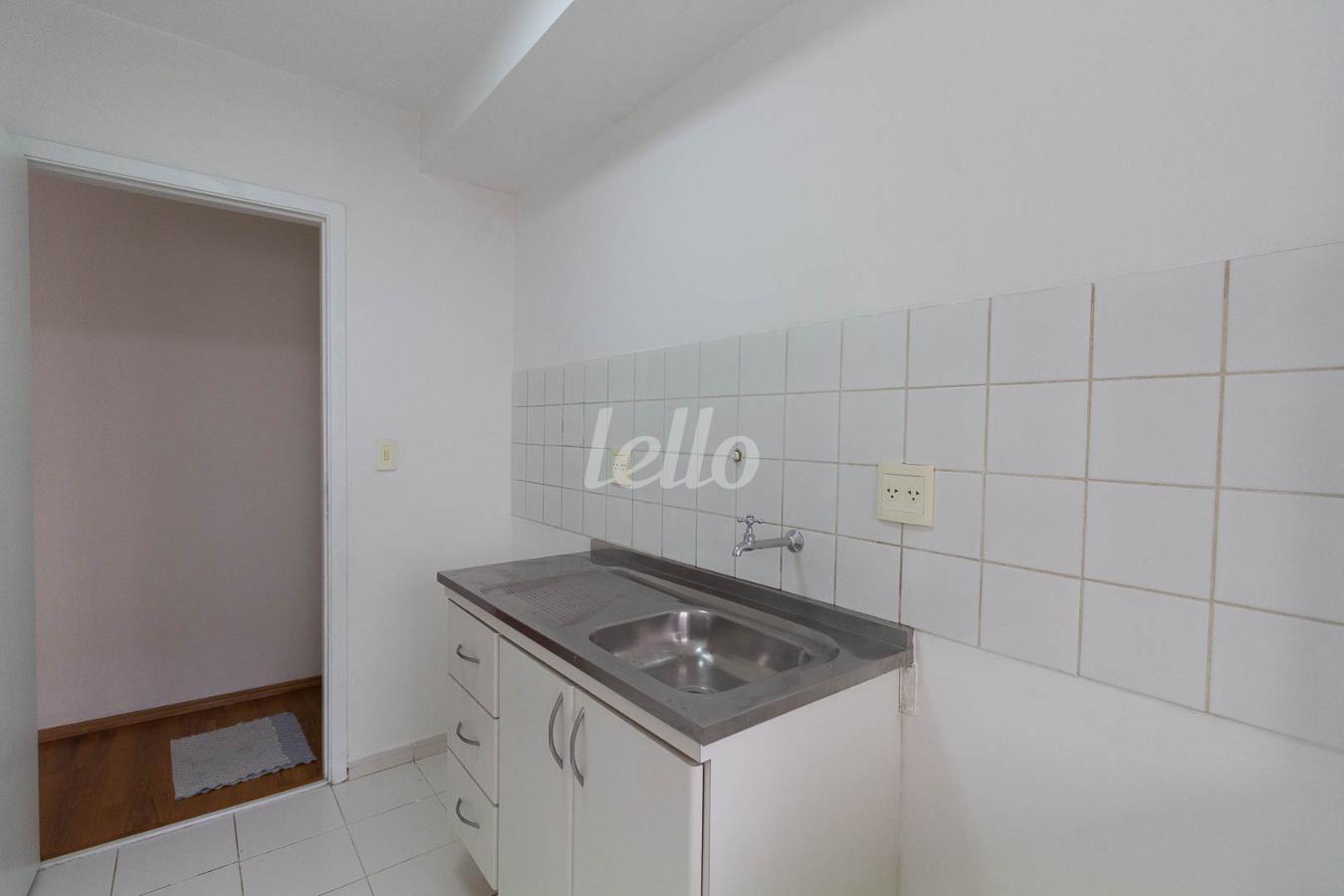 06COZINHA_003.JPG de Apartamento para alugar, Padrão com 50 m², 2 quartos e 1 vaga em Vila Firmiano Pinto - São Paulo