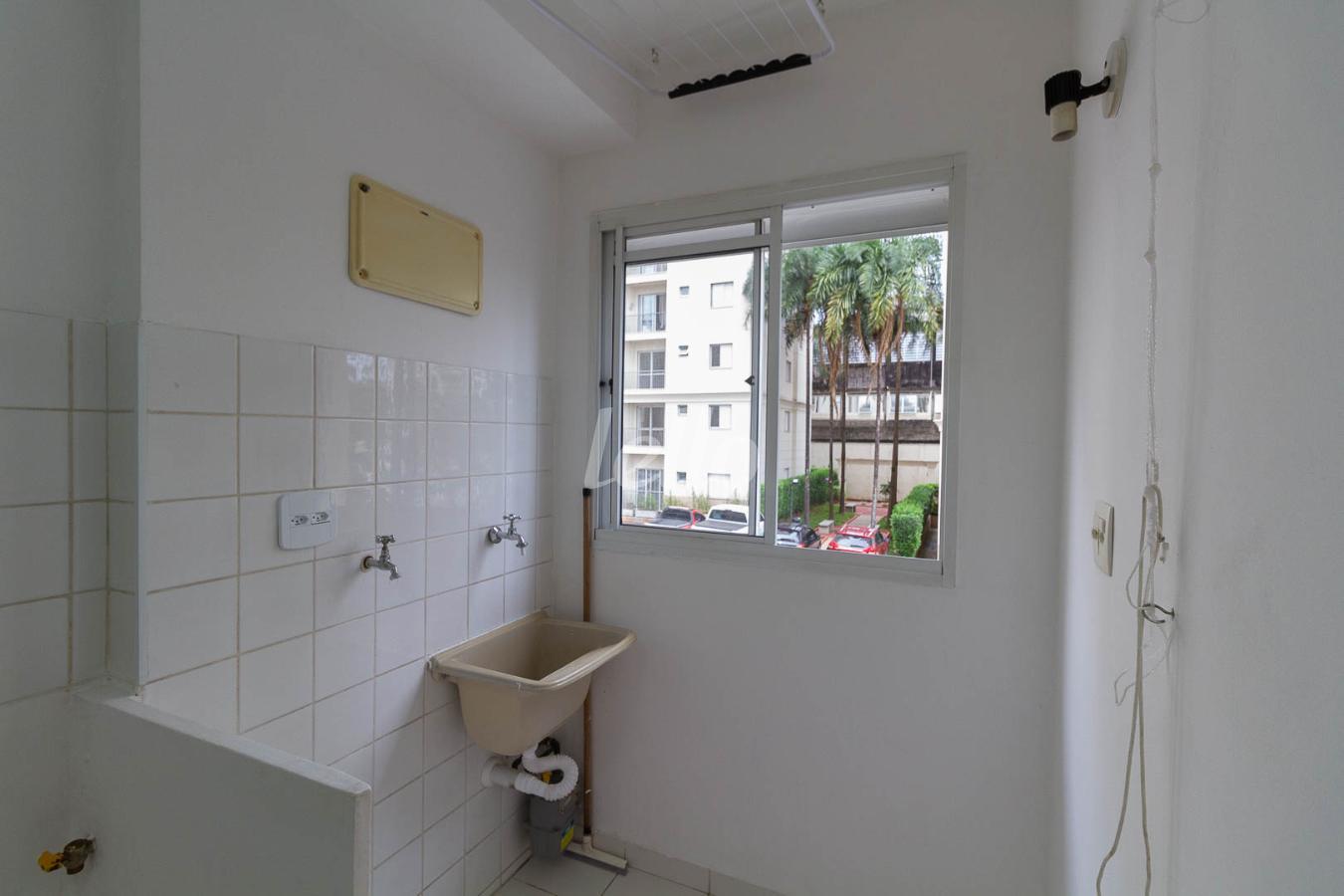 07AREA-DE-SERVICO_001.JPG de Apartamento para alugar, Padrão com 50 m², 2 quartos e 1 vaga em Vila Firmiano Pinto - São Paulo