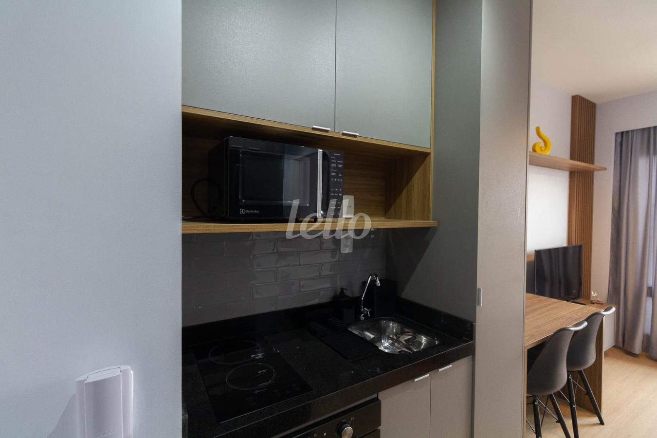 05COZINHA_001.JPG de Apartamento para alugar, Padrão com 28 m², 1 quarto e em Mirandopolis - São Paulo