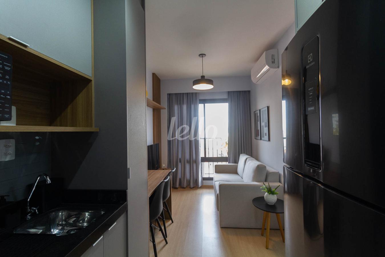 05COZINHA_002.JPG de Apartamento para alugar, Padrão com 28 m², 1 quarto e em Mirandopolis - São Paulo