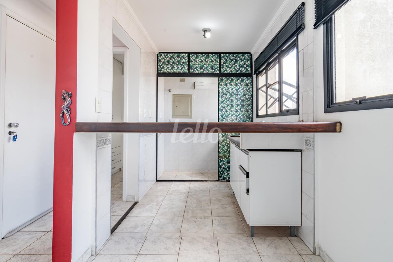 COZINHA de Apartamento para alugar, Padrão com 45 m², 1 quarto e em Vila Mariana - São Paulo