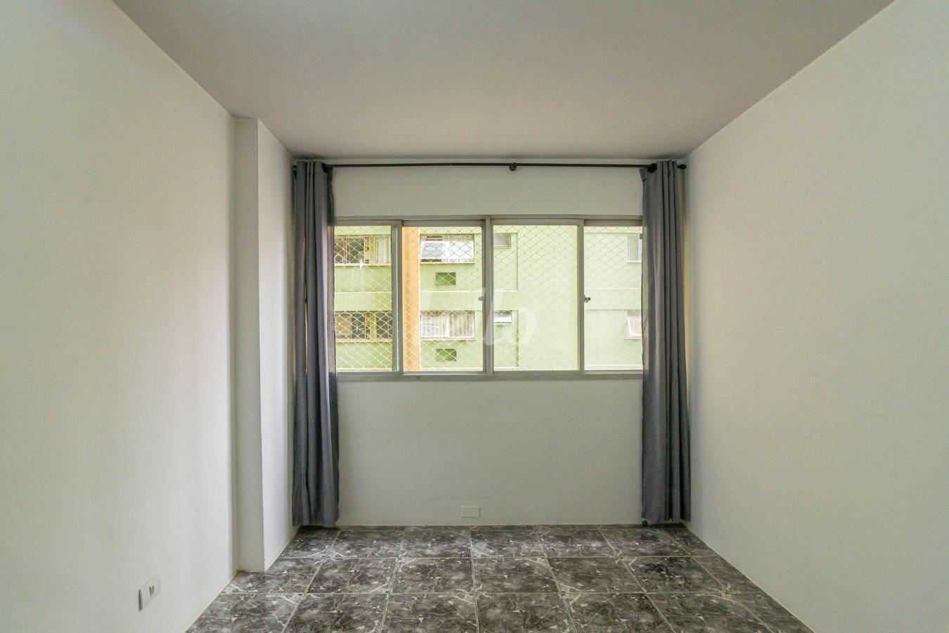 02SUITE-1_003.JPG de Apartamento para alugar, Padrão com 47 m², 1 quarto e em Vila Mariana - São Paulo