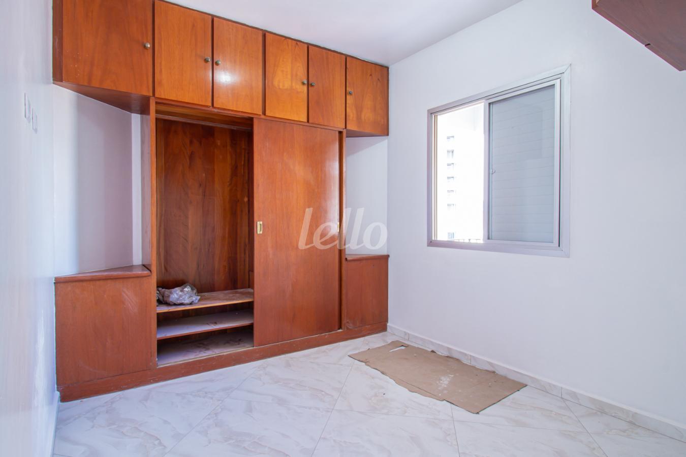 05DORMITORIO-1_001.JPG de Apartamento para alugar, Padrão com 65 m², 2 quartos e 1 vaga em Vila Azevedo - São Paulo