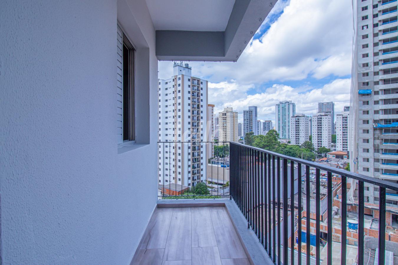 02SACADAVARANDA_002.JPG de Apartamento para alugar, Padrão com 65 m², 2 quartos e 1 vaga em Vila Azevedo - São Paulo