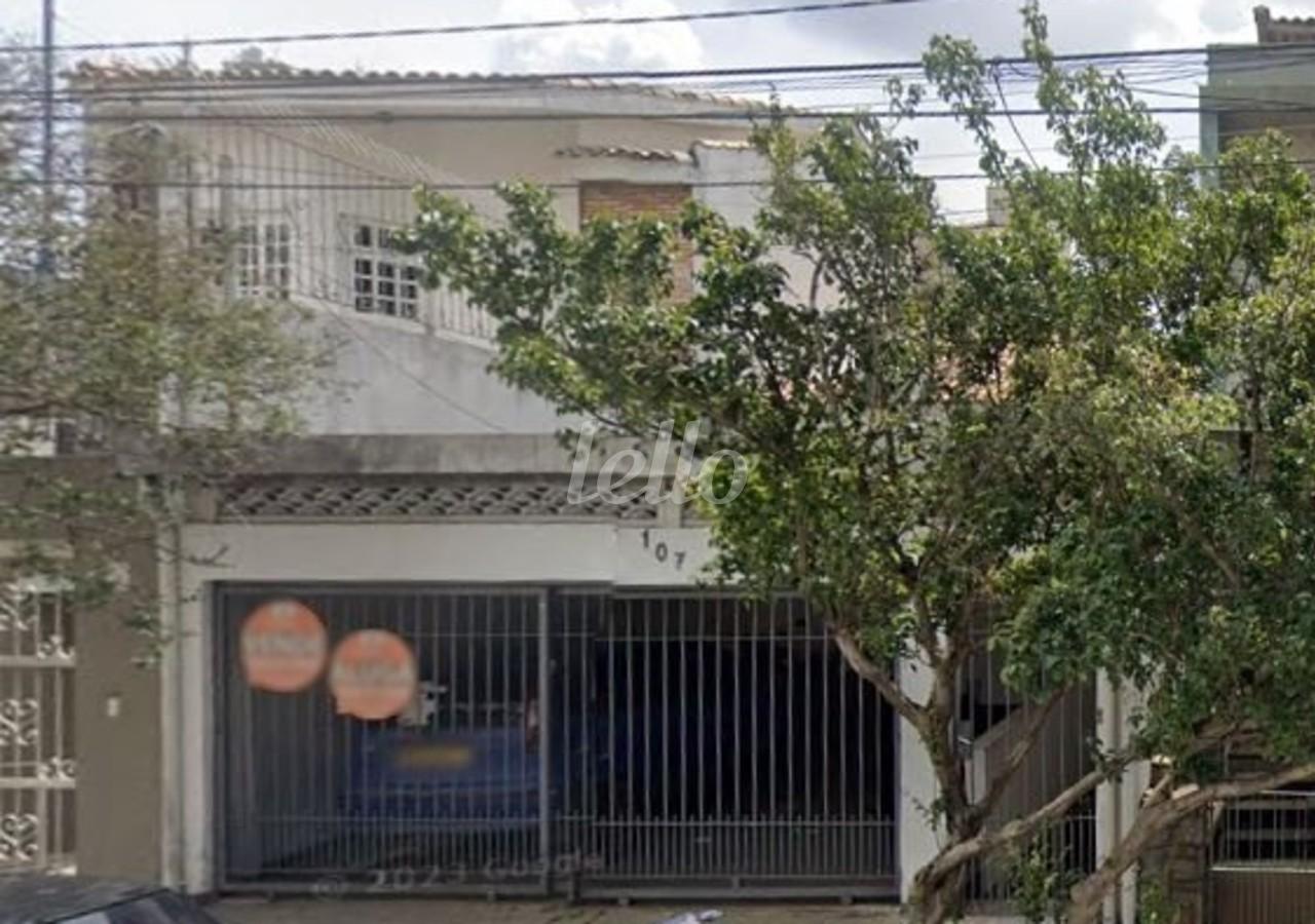 13 FACHADA de Casa à venda, sobrado com 388 m², e 2 vagas em Ipiranga - São Paulo