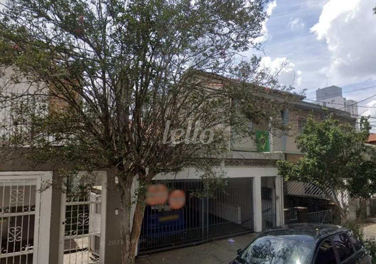 14 FACHADA de Casa à venda, sobrado com 388 m², e 2 vagas em Ipiranga - São Paulo