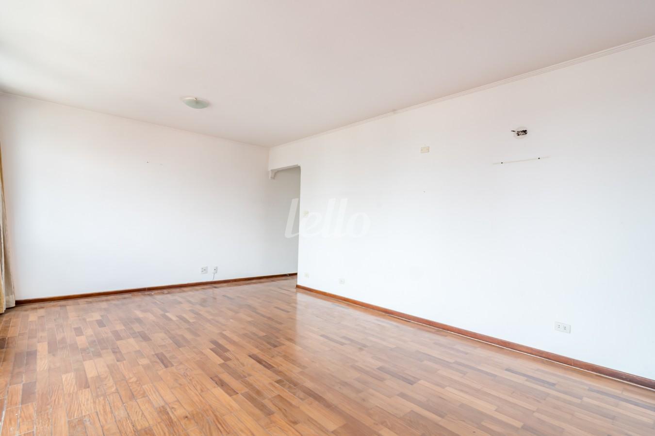 01SALA_005 de Apartamento à venda, Padrão com 118 m², 3 quartos e 1 vaga em Vila Clementino - São Paulo