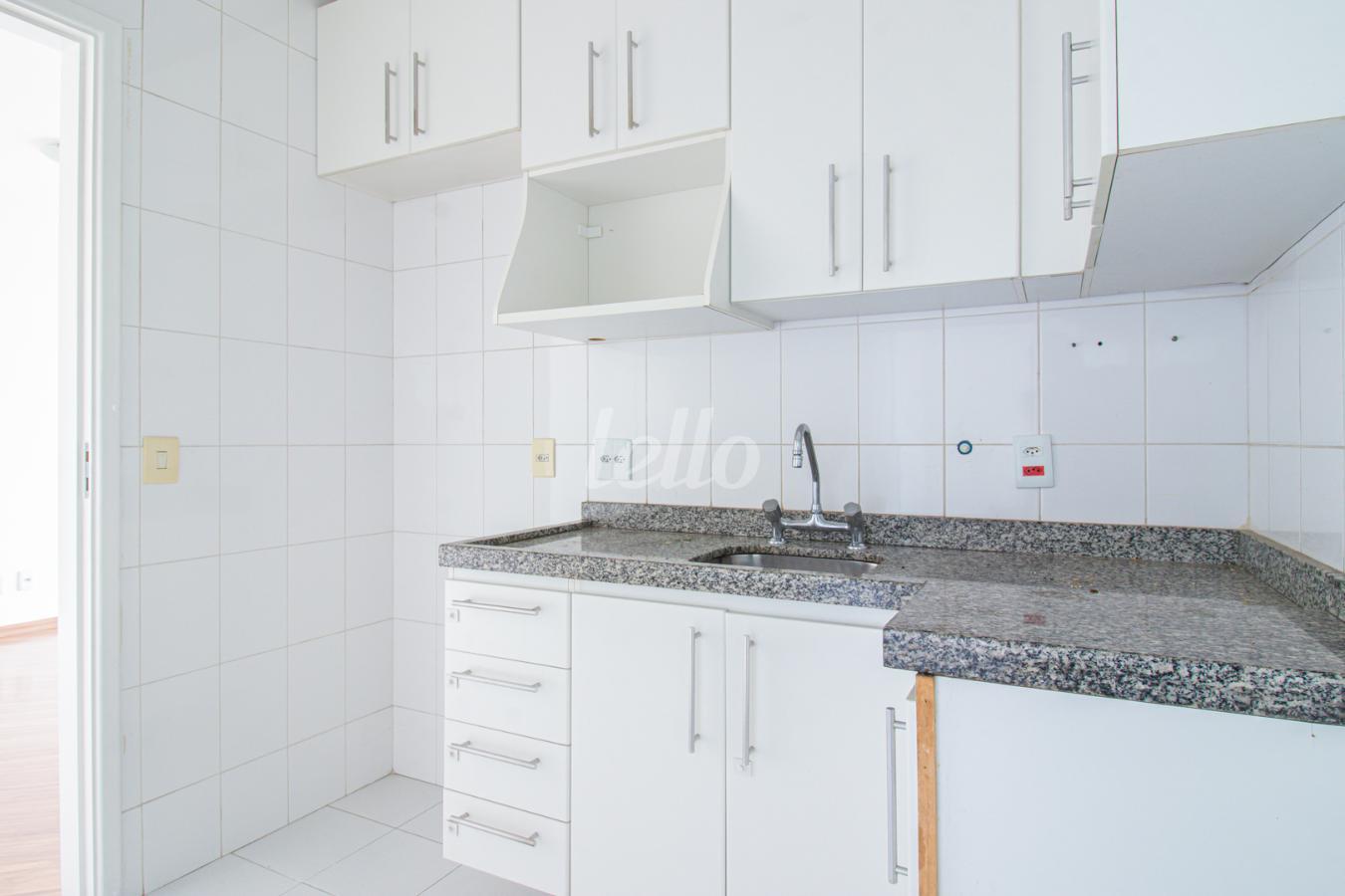 07COZINHA_003.JPG de Apartamento para alugar, Padrão com 67 m², 3 quartos e 2 vagas em Vila Firmiano Pinto - São Paulo