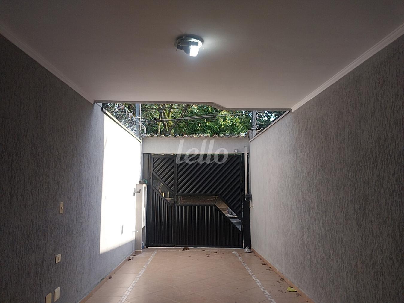 1-GARAGEM-002.JPG de Casa à venda, sobrado com 90 m², 3 quartos e 2 vagas em Vila Oratório - São Paulo