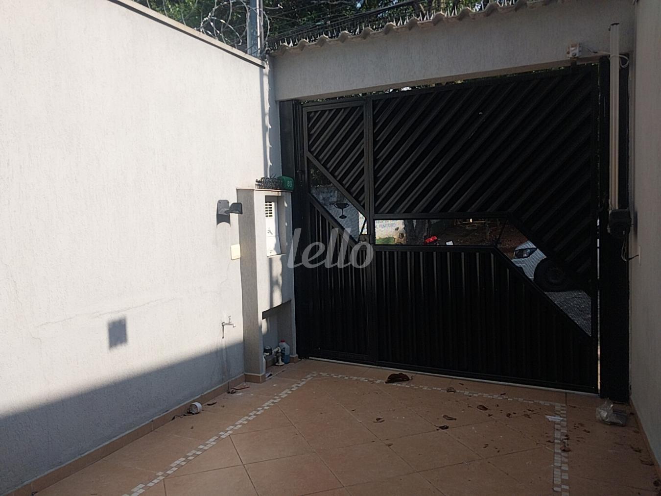 1-GARAGEM-003.JPG de Casa à venda, sobrado com 90 m², 3 quartos e 2 vagas em Vila Oratório - São Paulo