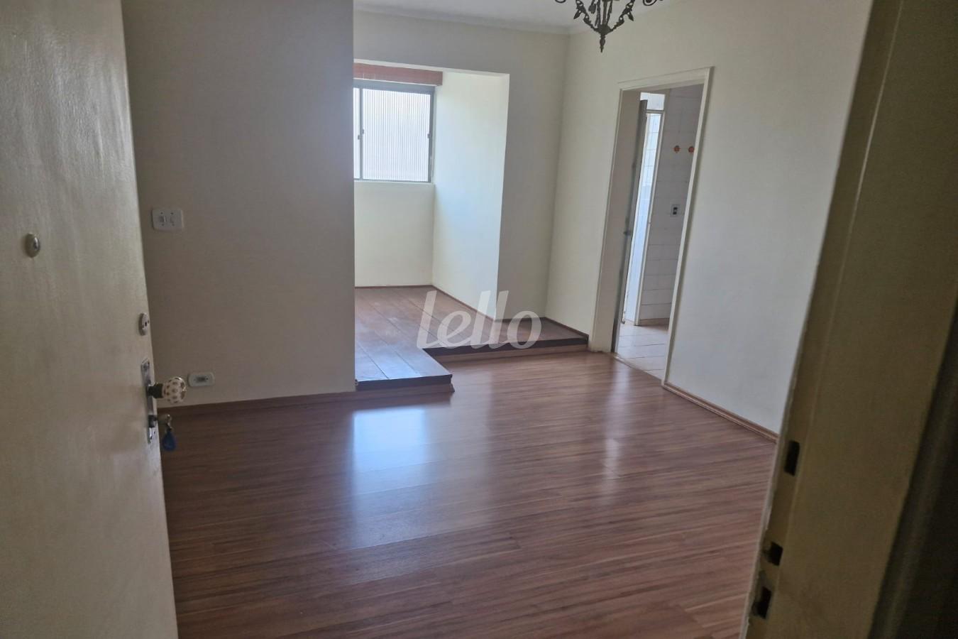 SALA ESTAR/ JANTAR de Apartamento à venda, Padrão com 60 m², 2 quartos e 1 vaga em Parque São Jorge - São Paulo