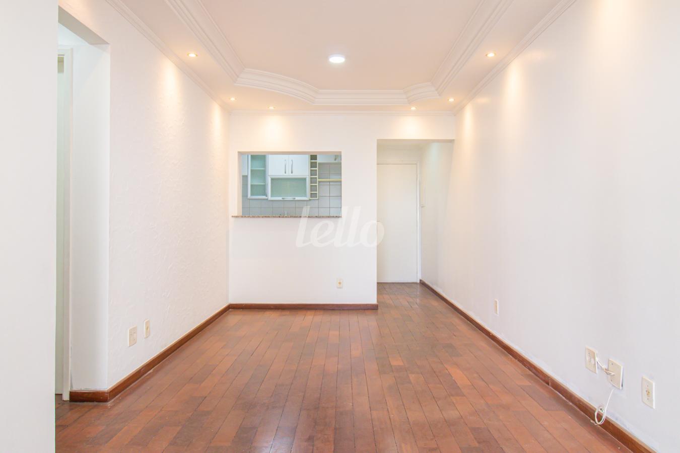 01SALA_003.JPG de Apartamento à venda, Padrão com 68 m², 2 quartos e 2 vagas em Vila Bela - São Paulo