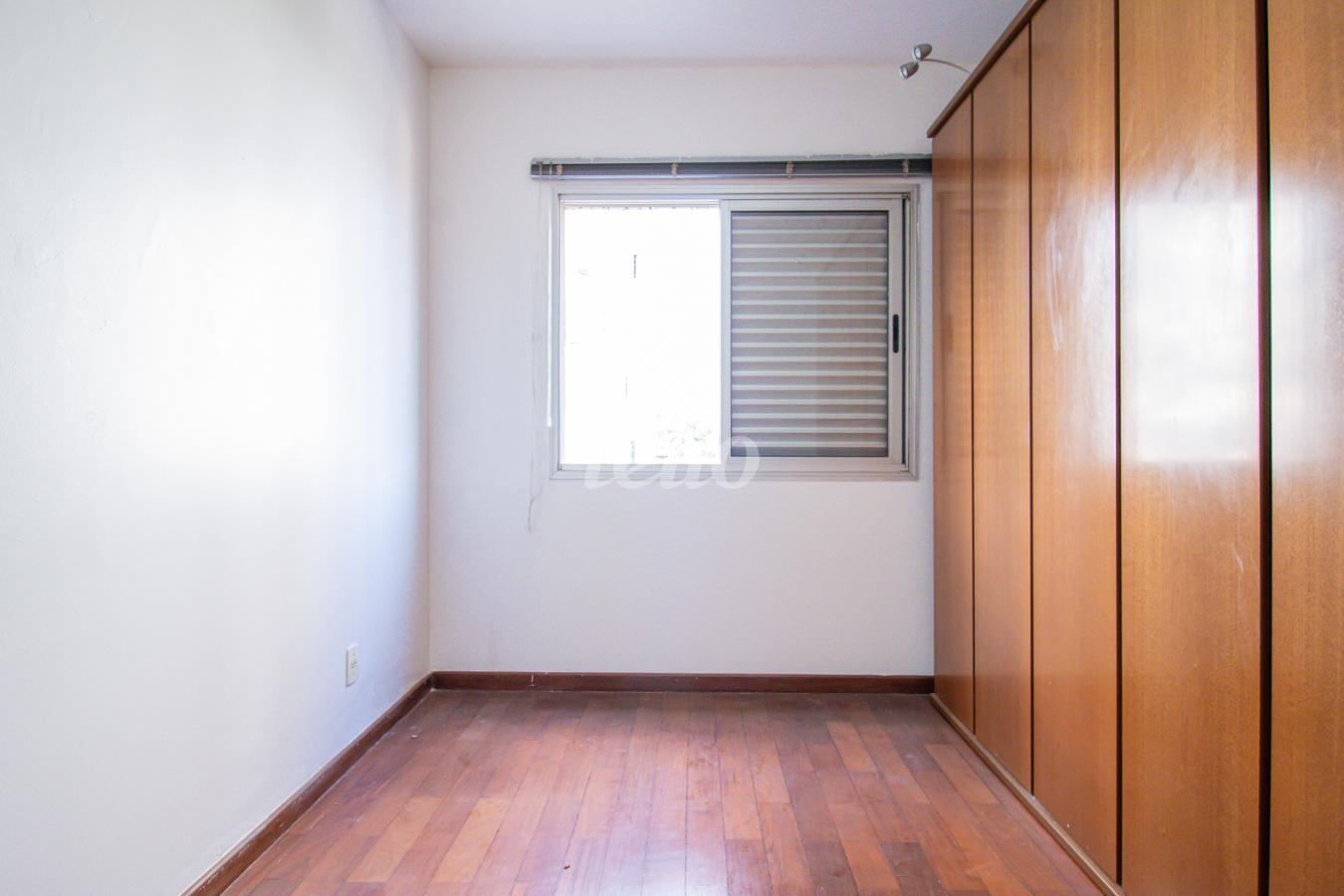 04DORMITORIO-1_002.JPG de Apartamento à venda, Padrão com 68 m², 2 quartos e 2 vagas em Vila Bela - São Paulo